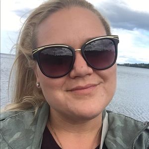 Meet your Posher, Heather